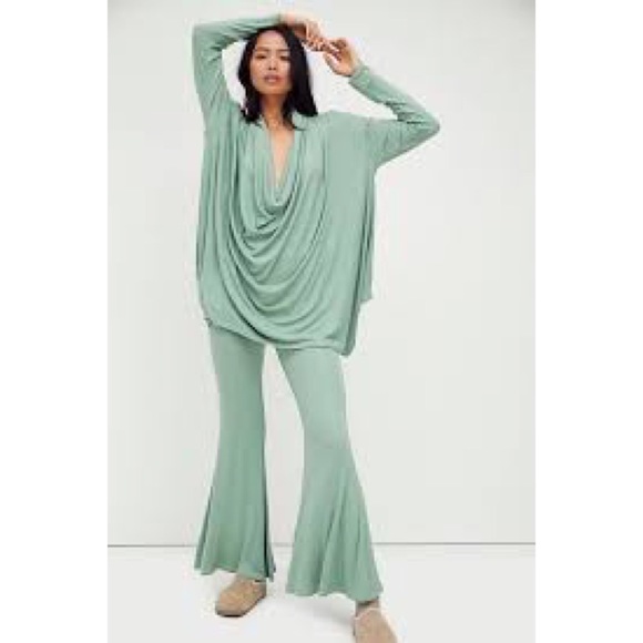 Free People Romy Set.  Color: Night Owl - Picture 3 of 4